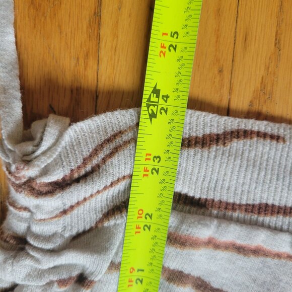 Democracy Women's Medium Tiger Print Knit Sweater With Side Ties Beige & Brown - Picture 8 of 8